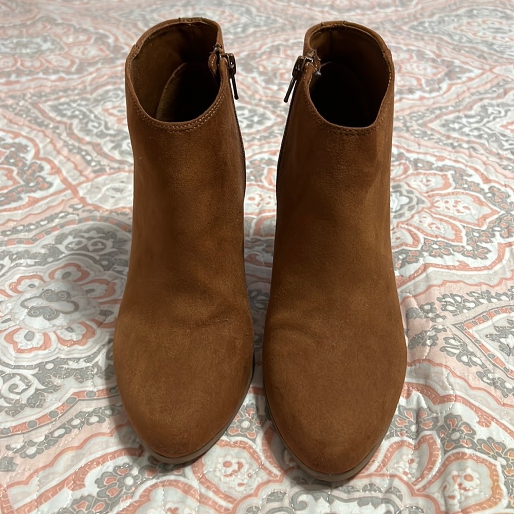 Old navy heeled booties
